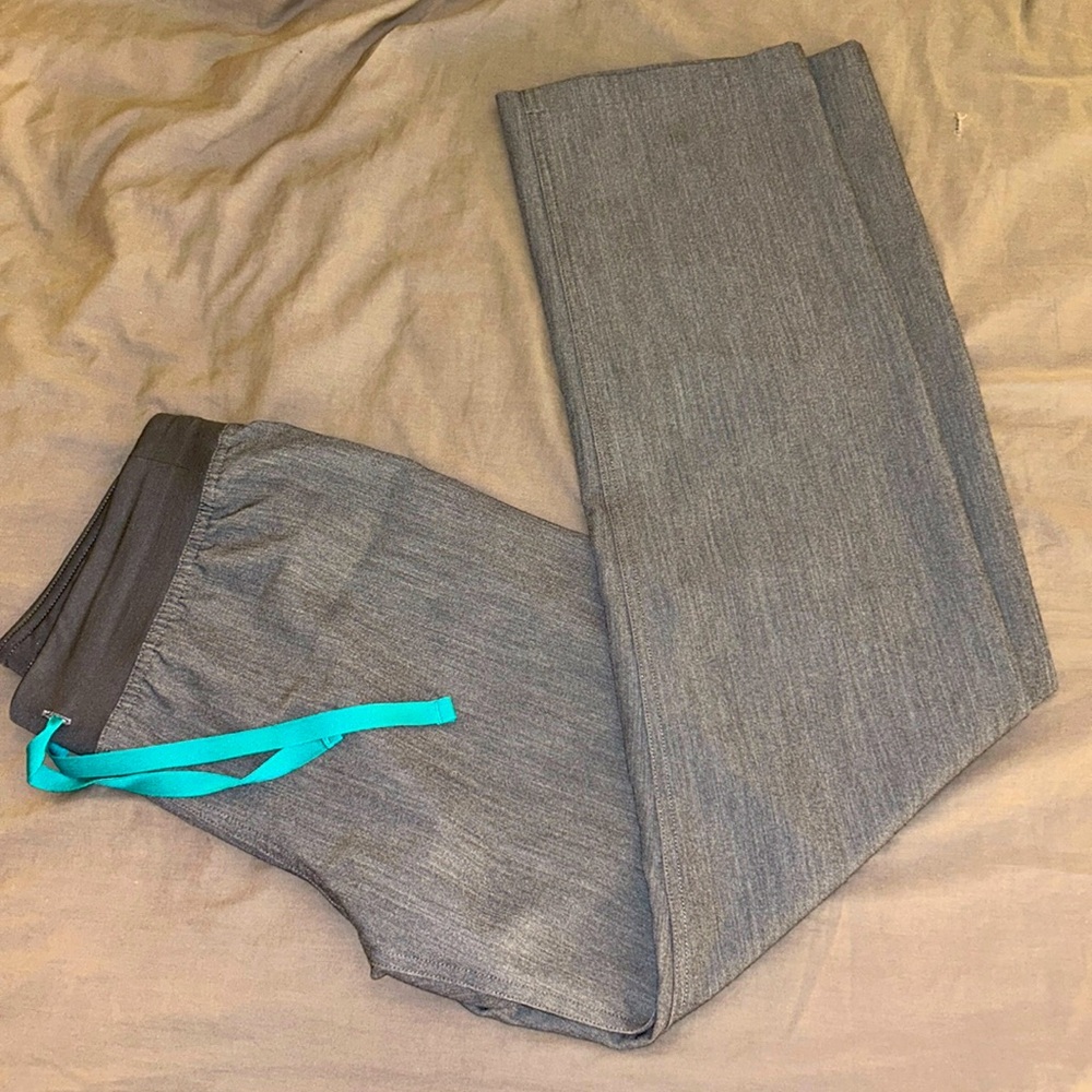 FIGS Livingston Basic Scrub Pants